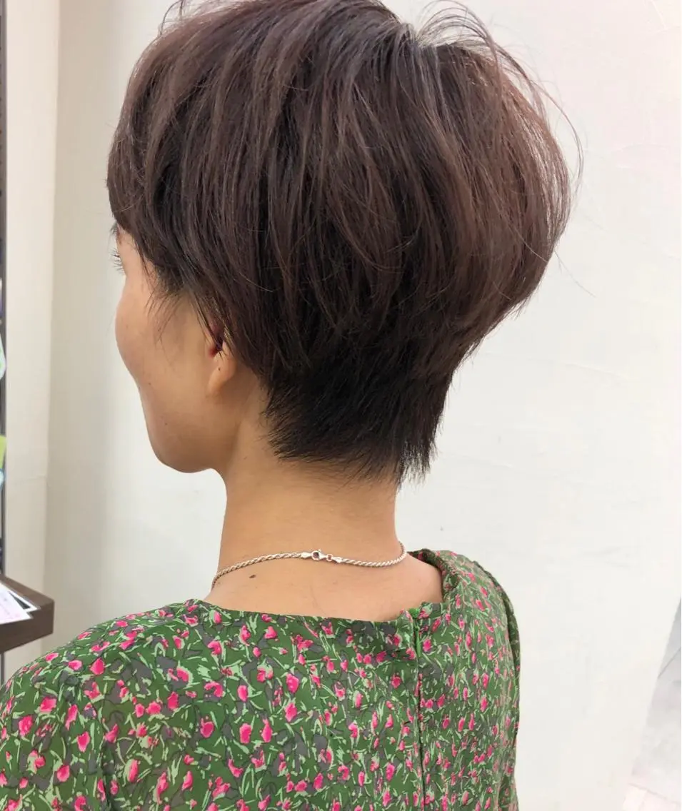 ショート カラー タナカ タクヤのヘアスタイル