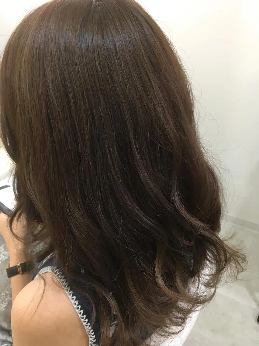 ミディアム セミロング カラー 髪質改善 中川 翔のヘアスタイル