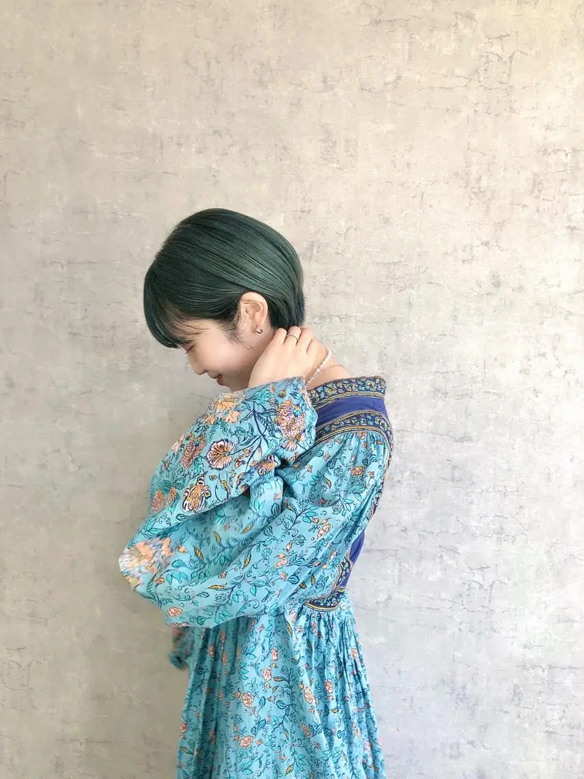ショート カラー ヘアアレンジ ネイル マツエク・マツパ アディクシーカラー バレイヤージュ ミストバング ベージュカラー ブリーチ エビスザキレン/メン ズ/心斎橋🌳のヘアスタイル