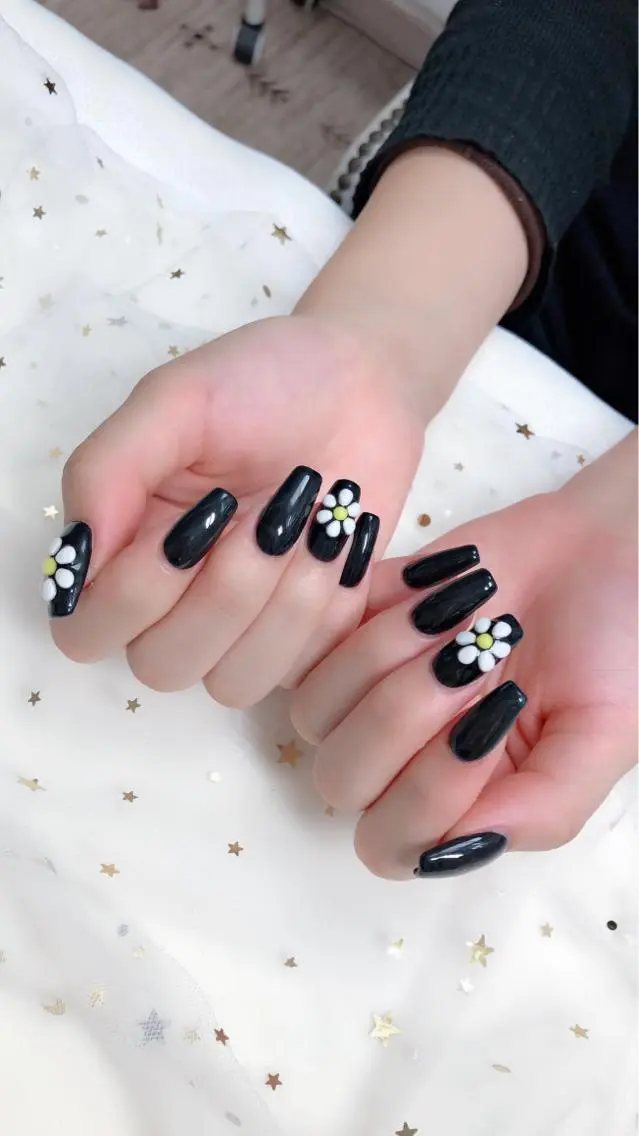 ネイル Le'a nail Lのネイルデザイン