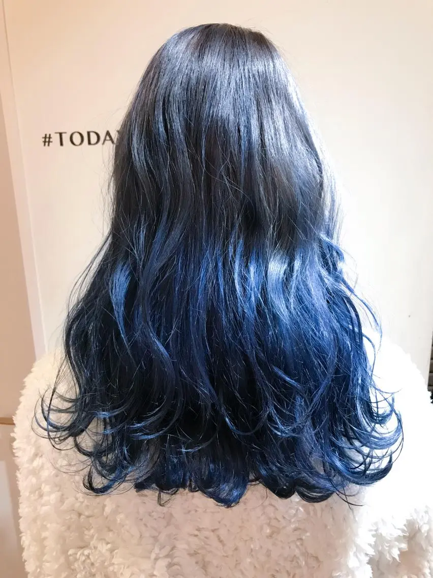 セミロング カラー ブルーカラー グラデーションカラー カット トリートメント 🧡ショートの達人 🧡SHOのヘアスタイル