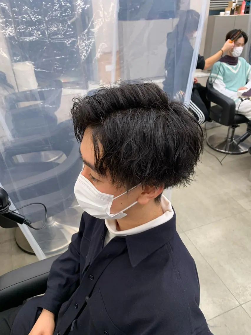 ショート カラー パーマ メンズ アイブロウ メンズパーマ特化 TAIGAのヘアスタイル