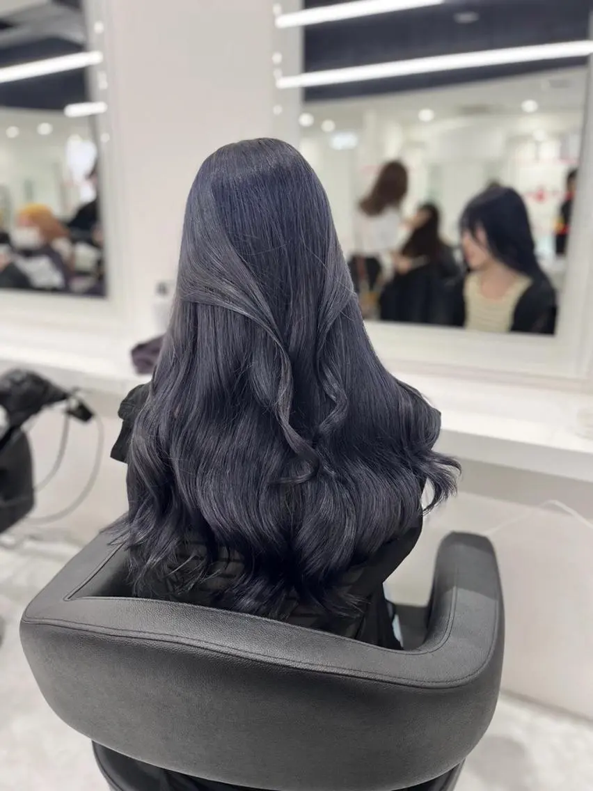 カラー 🌸春の暗髪カラー 🌸透明感ヘアのヘアスタイル