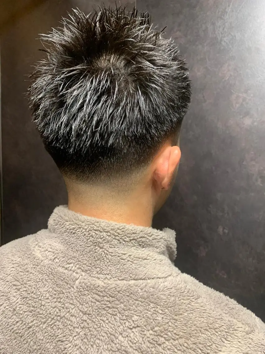 ショート 山内 敢史のヘアスタイル