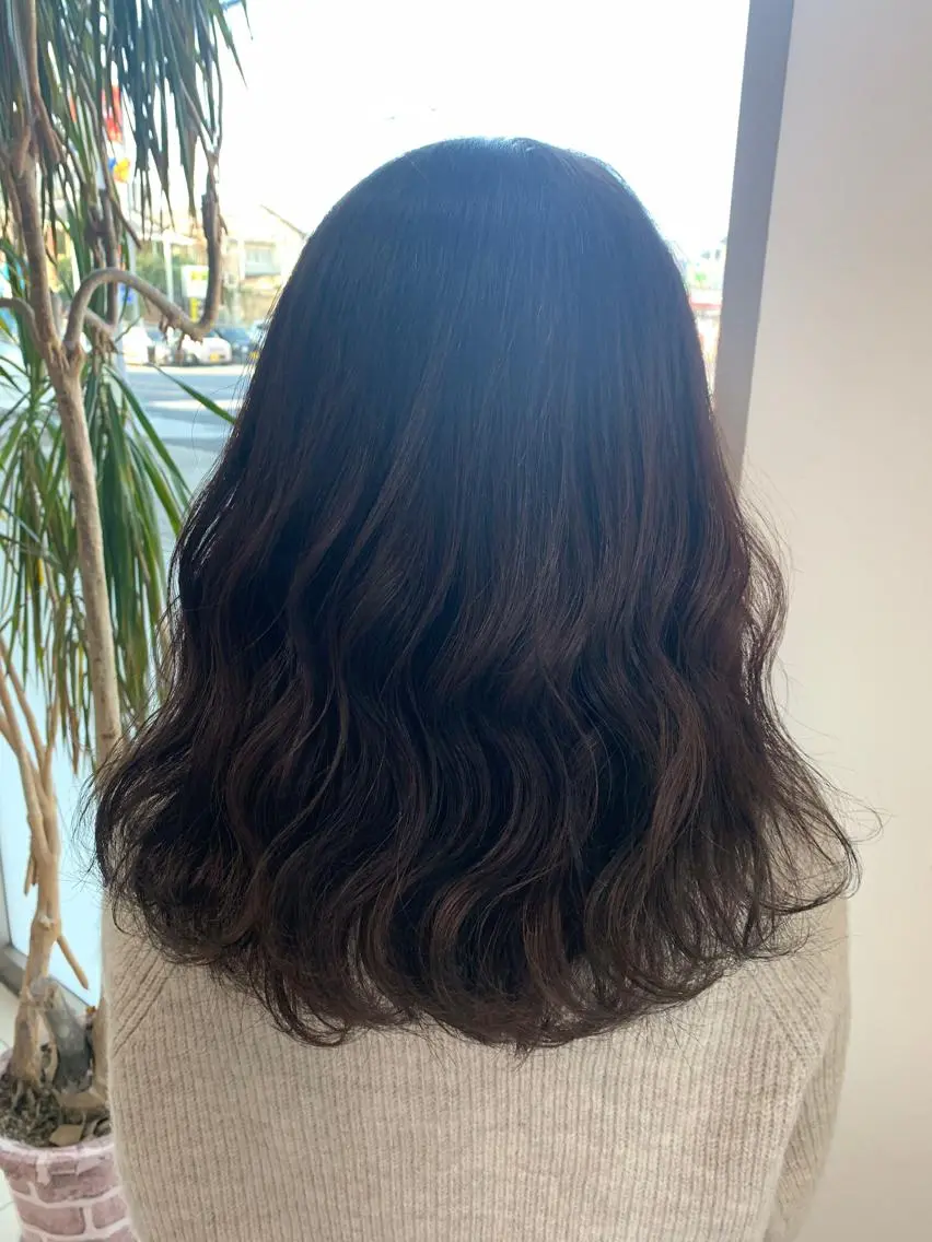 セミロング カラー 脱白髪染め美容師 竹内涼乃のヘアスタイル