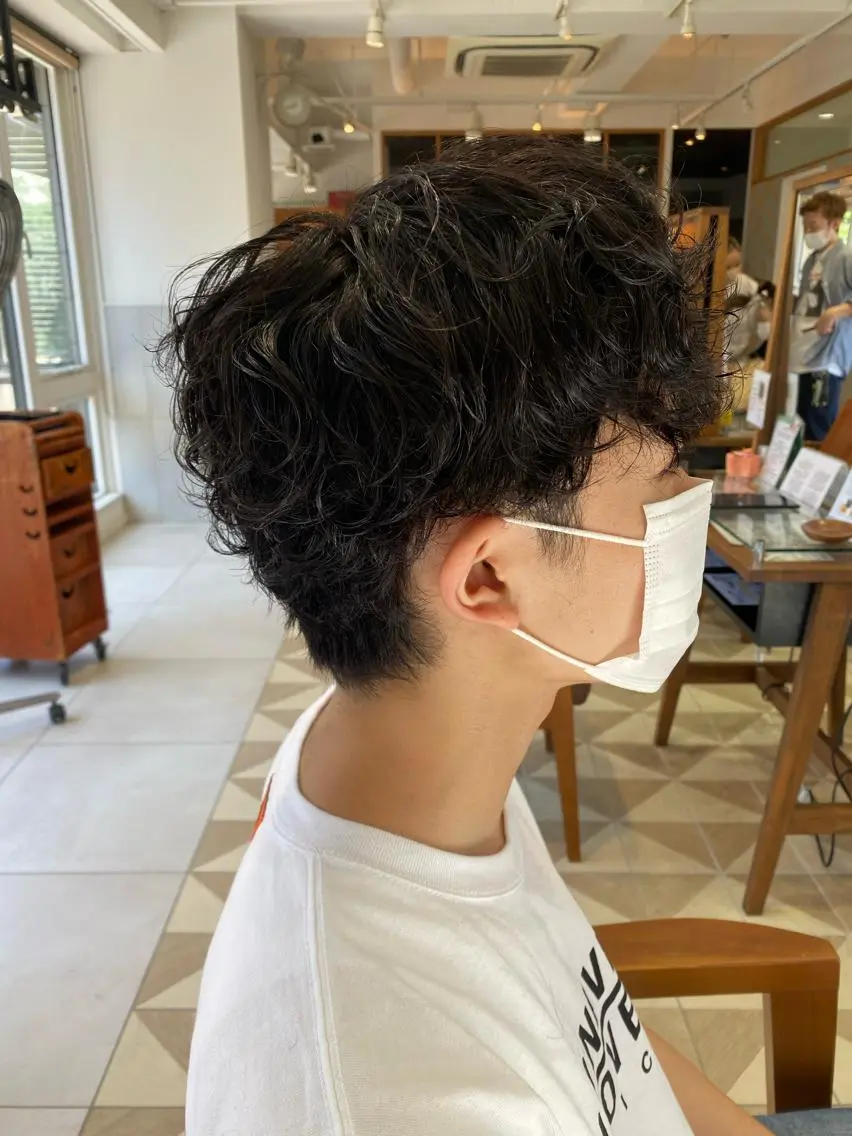 ショート カラー パーマ ヘアアレンジ メンズ カット パーマ トリートメント メンズパーマの巨匠 鈴木純のヘアスタイル
