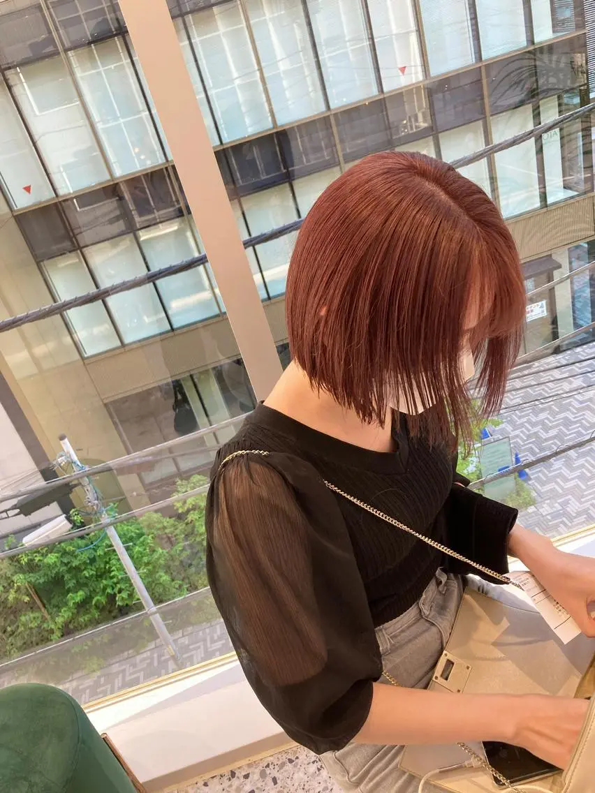 ショート カラー ベージュカラー ブリーチ ハイトーンカラー ピンクカラー ピンクベージュ カット ヘアカラー トリートメント 半個室サロン🫧 ササキアヤカのヘアスタイル