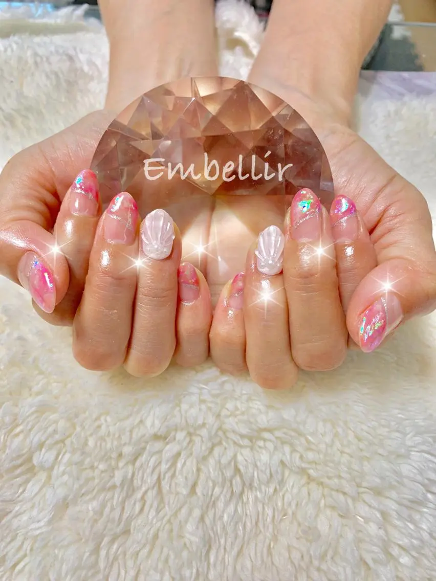 ネイル アートネイル 夏ネイル EMILUCA 北河希のエステ・リラクイメージ