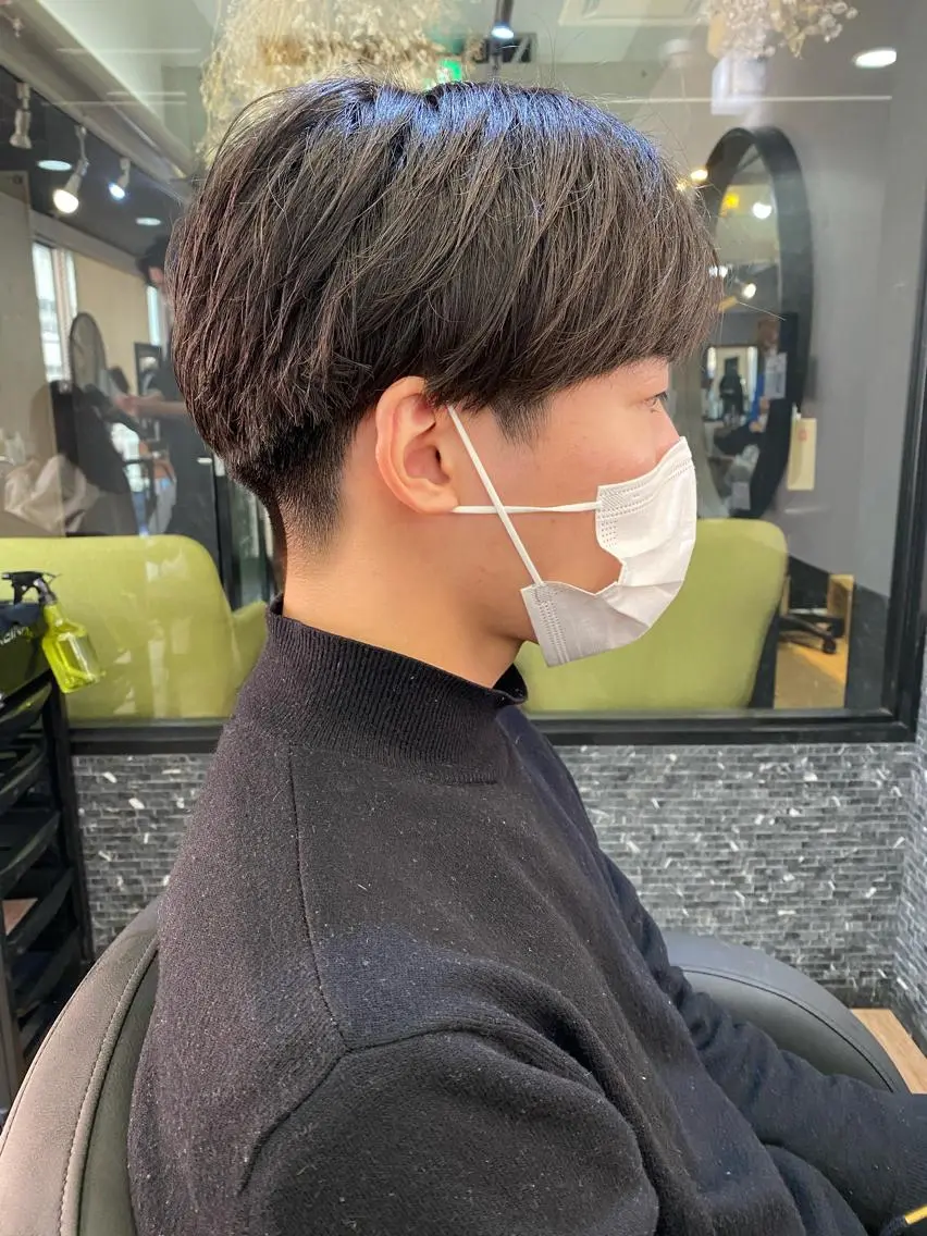 ショート メンズ アップバング メンズ韓国風 刈り上げ 韓国風ヘア ショートヘア カット 大人可愛いレイヤー 大田のヘアスタイル
