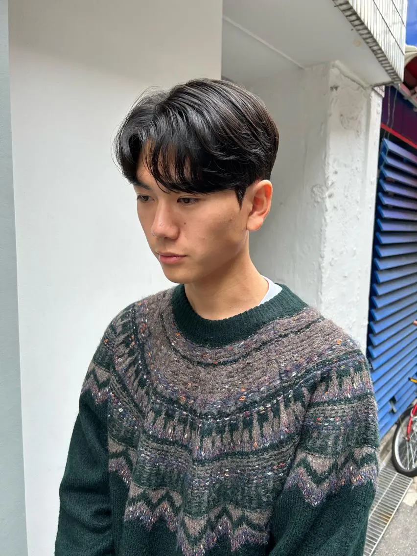 ショート パーマ メンズ ダウンパーマ カルマパーマ メンズ韓国風 マッシュ メンズパーマ 隈元 光のヘアスタイル