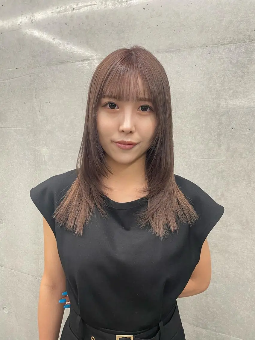 セミロング カラー 菊地 柚乃のヘアスタイル