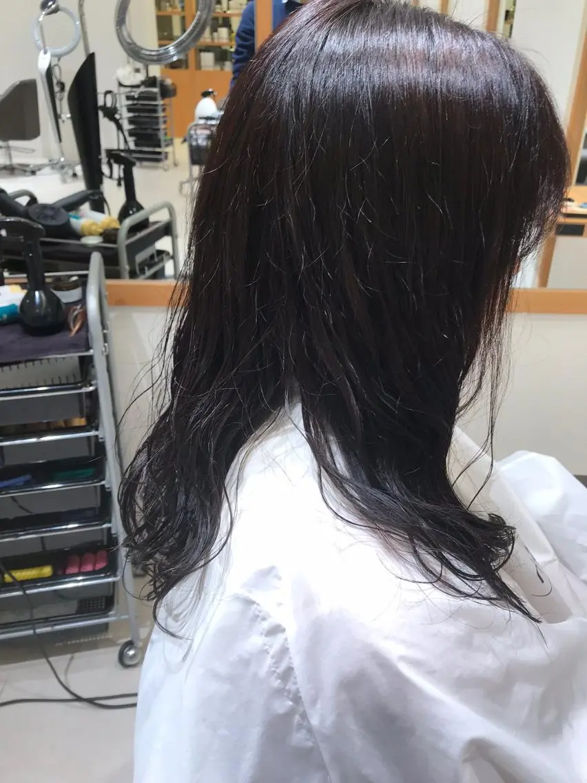 セミロング ARMONY秋山輝也 コテ巻き風パーマ特化のヘアスタイル