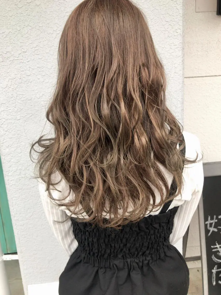 セミロング カラー ヘアカラー レイヤーカット匠 イソザキノリユキのヘアスタイル