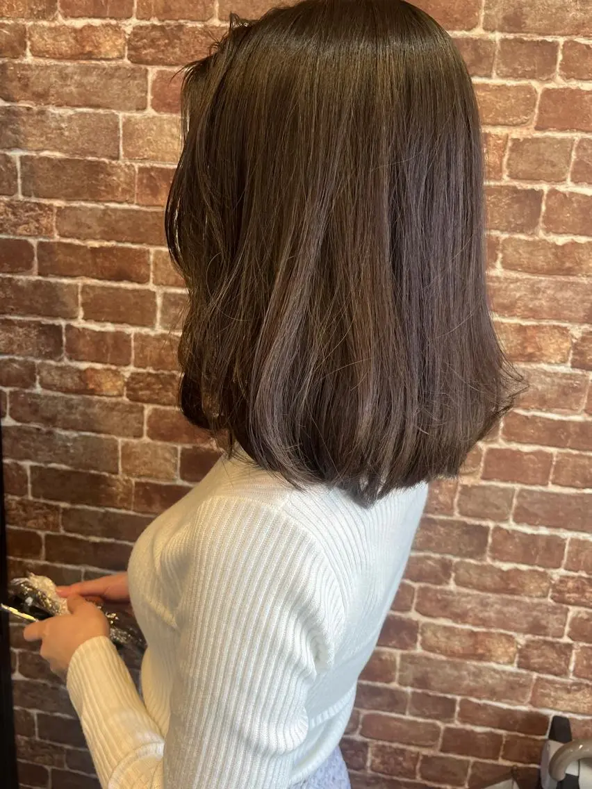 ミディアム カラー パーマ ヘアアレンジ メンズ キッズ ネイル マツエク・マツパ アイブロウ メンズブリーチ メンズハイライト メンズインナーカラー メンズ韓国風 ブリーチ ヘッドスパ 久木原 ゆりのヘアスタイル