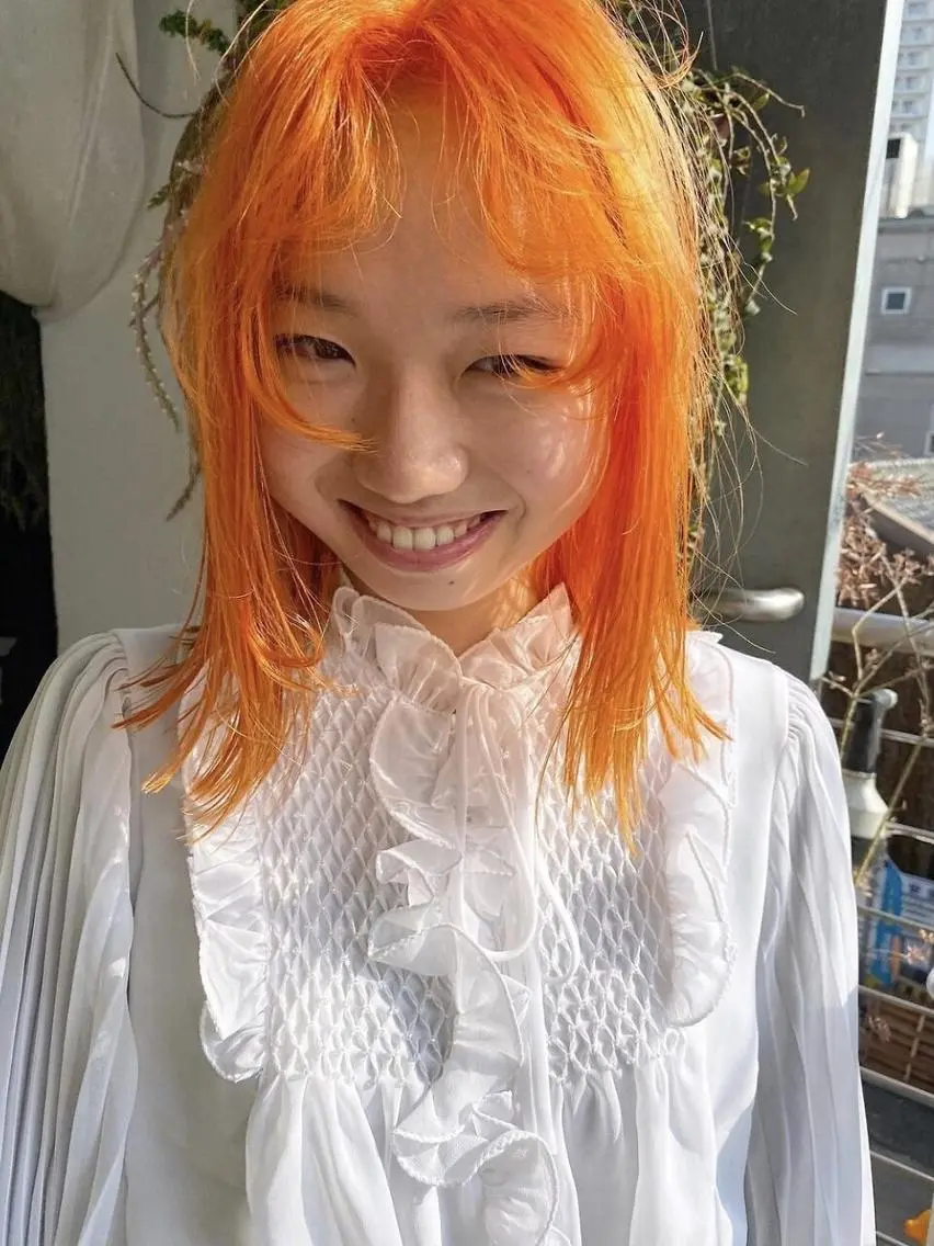 セミロング カラー インナーカラー/ボブ イヤリングカラーのヘアスタイル