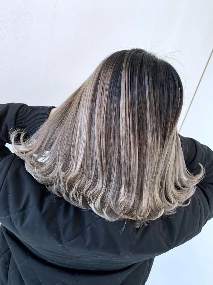 ミディアム 穐田 司樹のヘアスタイル