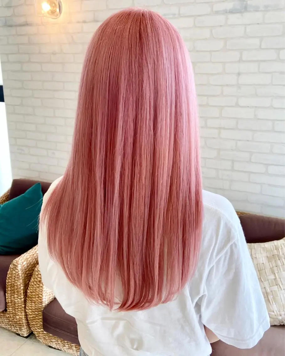 ロング カラー ハイトーンカラー ピンクカラー ヘアカラー トリートメント 浅川 実行のヘアスタイル