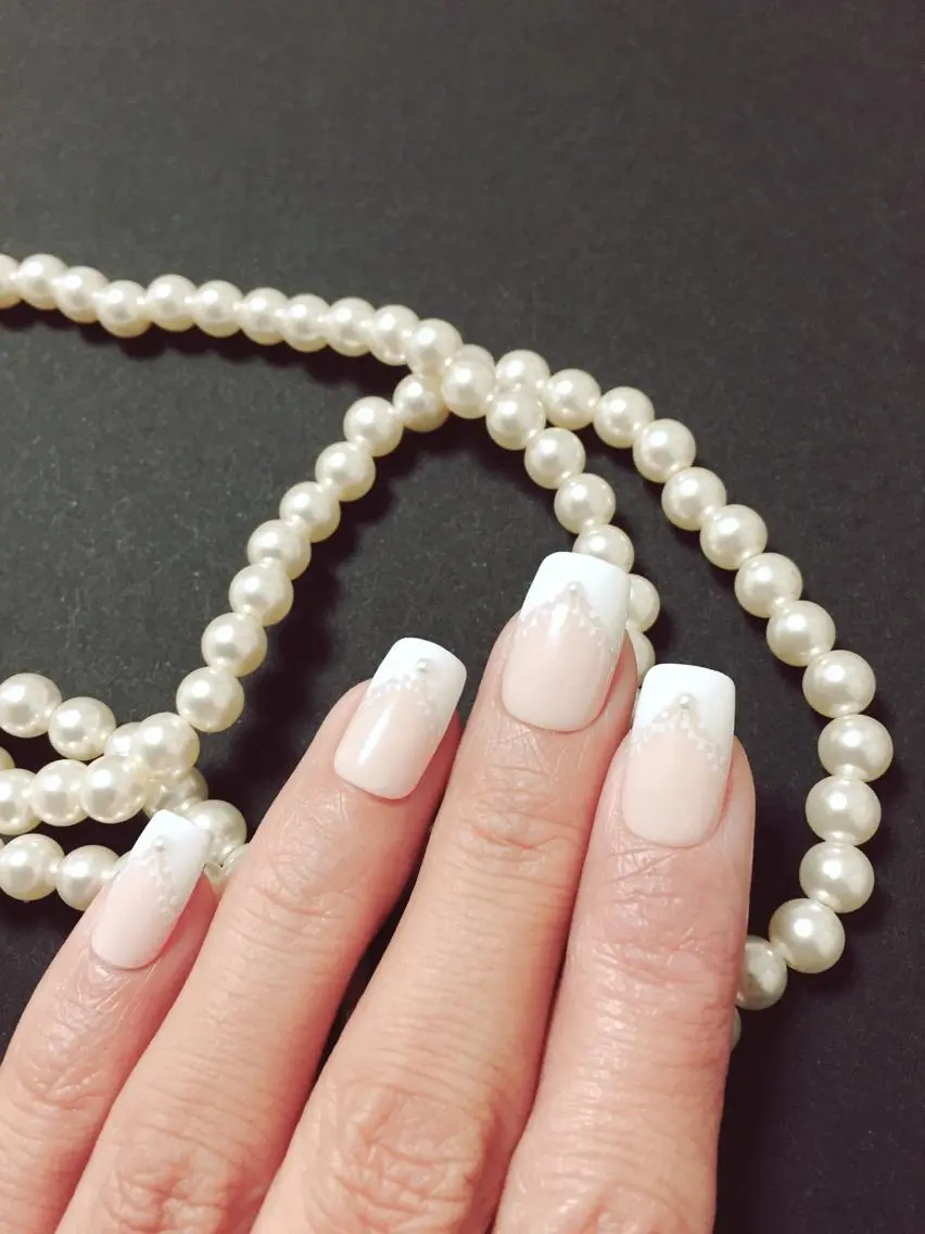 ネイル アートネイル フレンチネイル ジェルネイル ネイルチップ BellaLuna NAILのネイルデザイン
