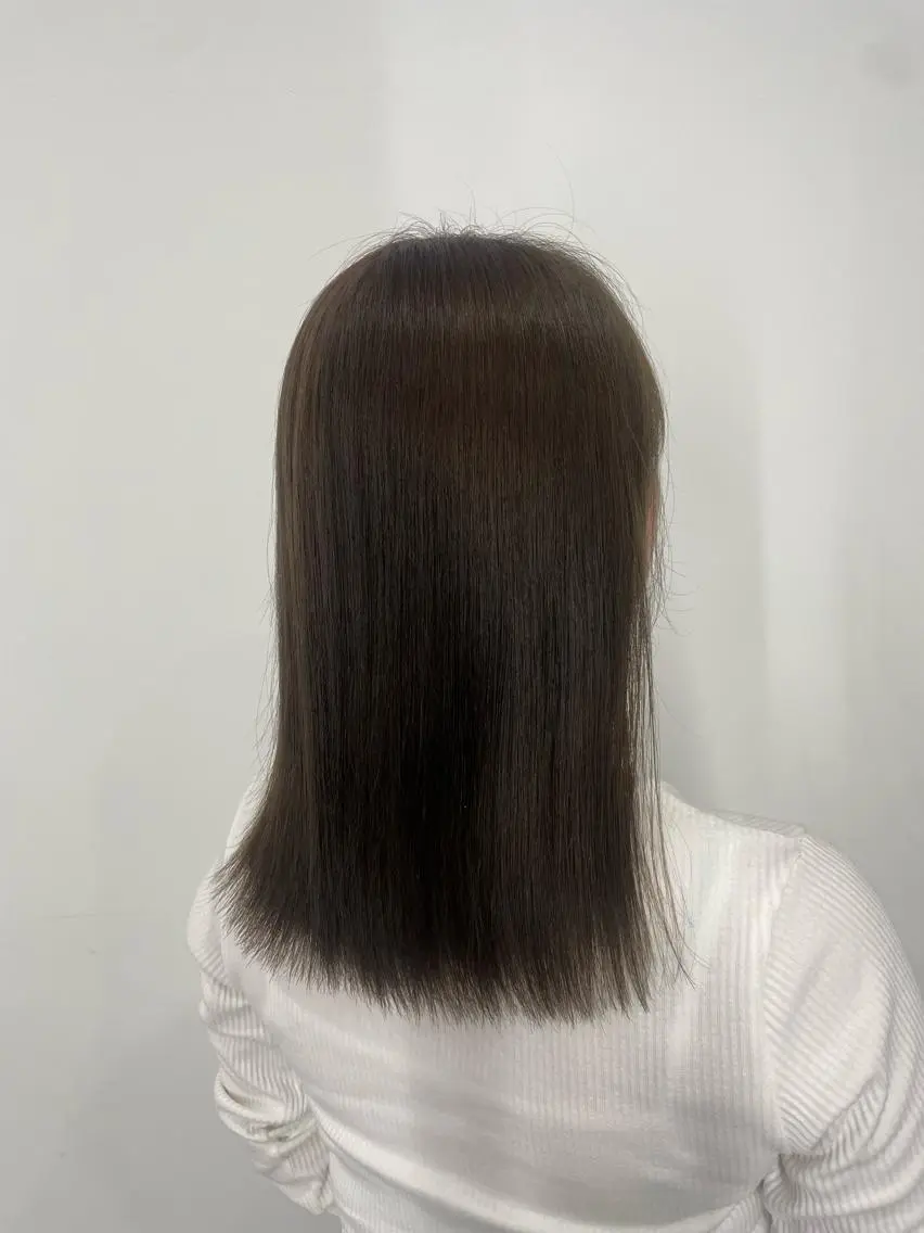 ミディアム カラー 艶カラー✨レイヤー 𝐚𝐲𝐚𝐤𝐚のヘアスタイル