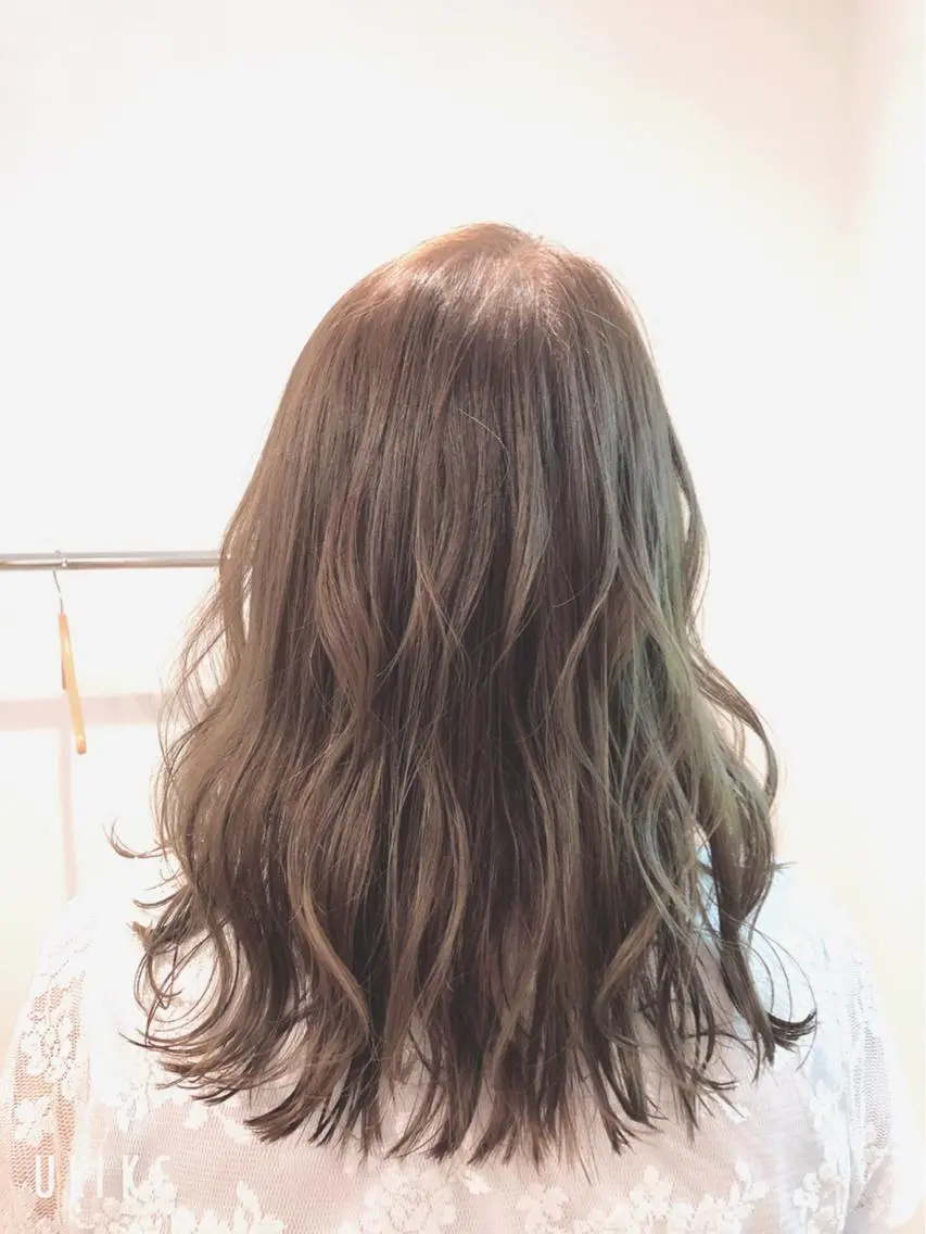 ミディアム カラー カット ヘアカラー AI 高田馬場店のヘアスタイル