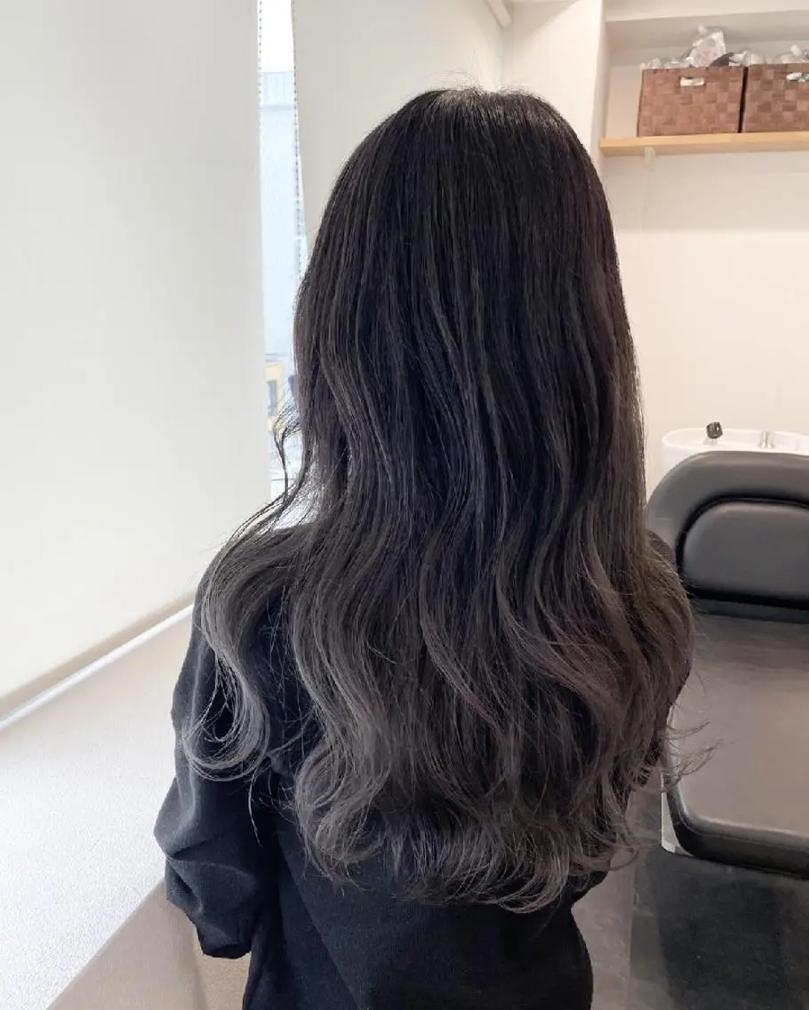 ロング カラー バレイヤージュ レイヤーカット RU RIのヘアスタイル