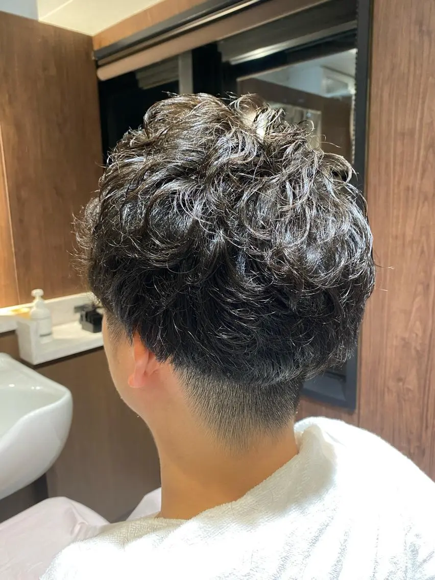 ショート パーマ 小野 大輔のヘアスタイル