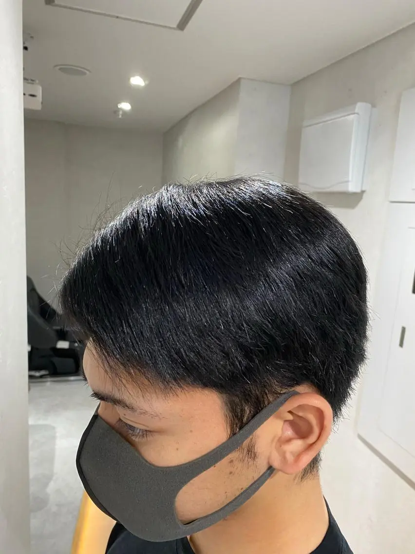 ショート 縮毛矯正 三吉 悠介のヘアスタイル