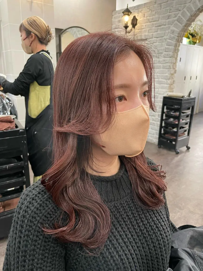 セミロング カラー ベージュカラー ピンクカラー ピンクベージュ 韓国風ヘア レイヤーカット 🫧透明感ケアカラー 守利🫧のヘアスタイル