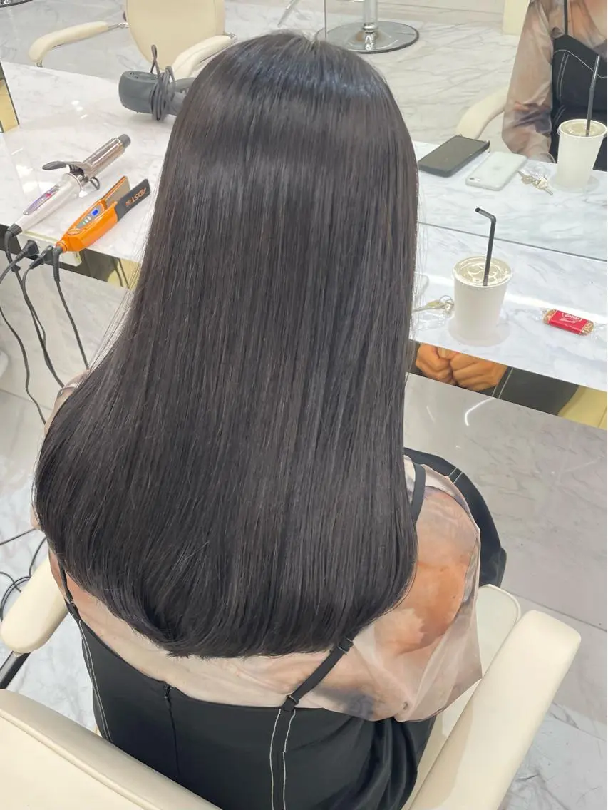 セミロング カット ヘアカラー 縮毛矯正 トリートメント ｅｒｉ 🧴🫧のヘアスタイル