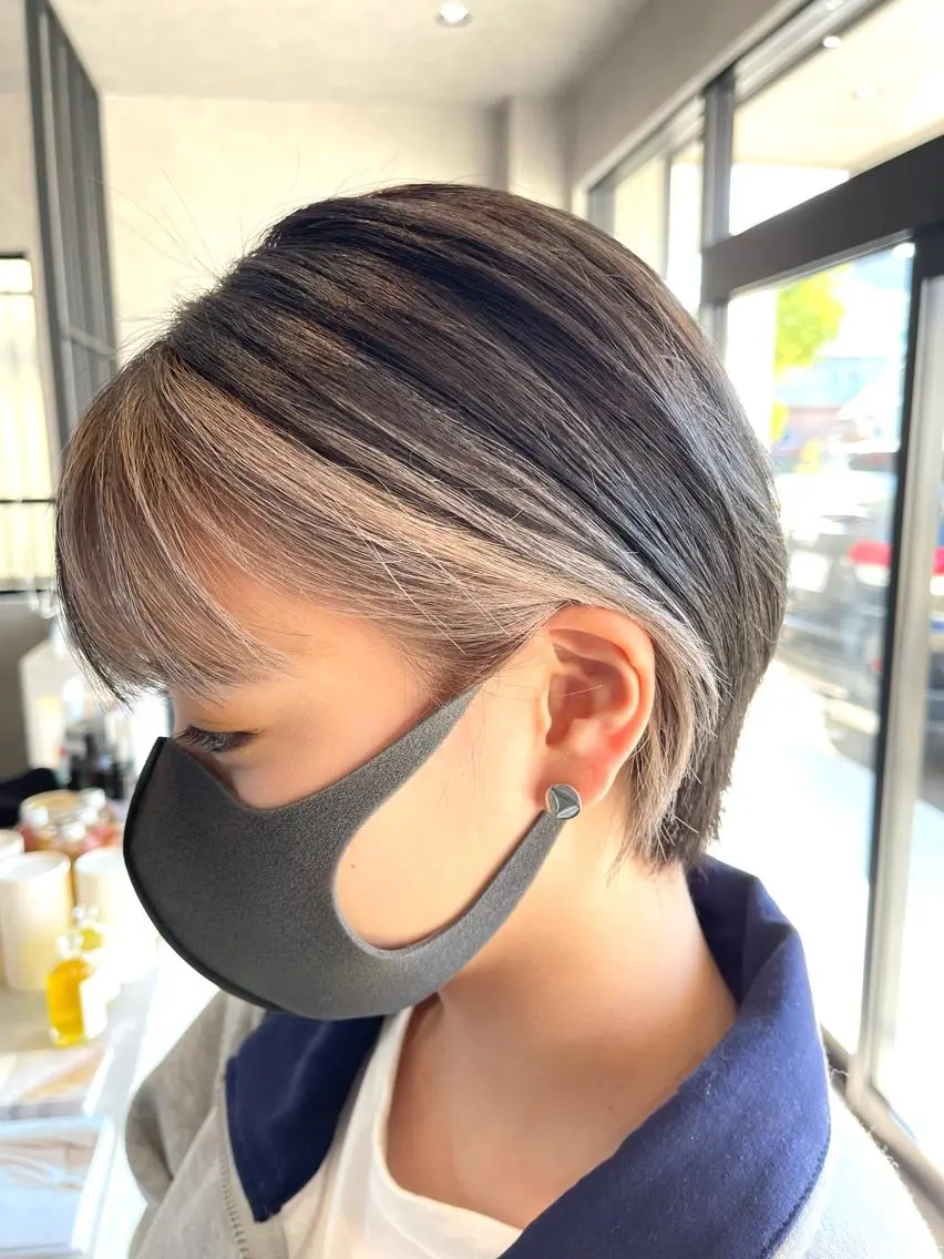ショート カラー ヘアカラー 一ノ瀬 暁のヘアスタイル