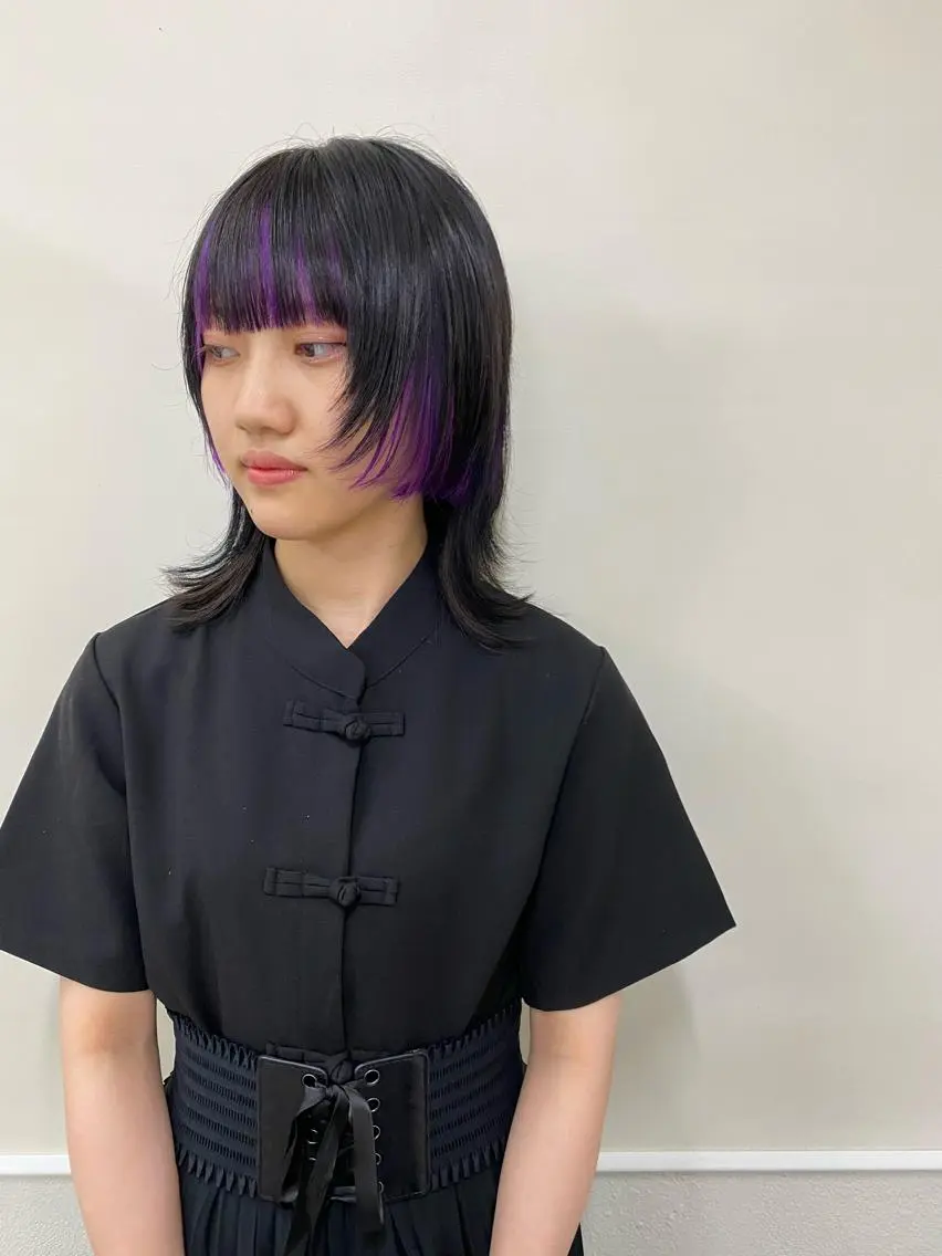 ミディアム カラー シールエクステ エクステ レイヤーウルフ エクステ磯部のヘアスタイル