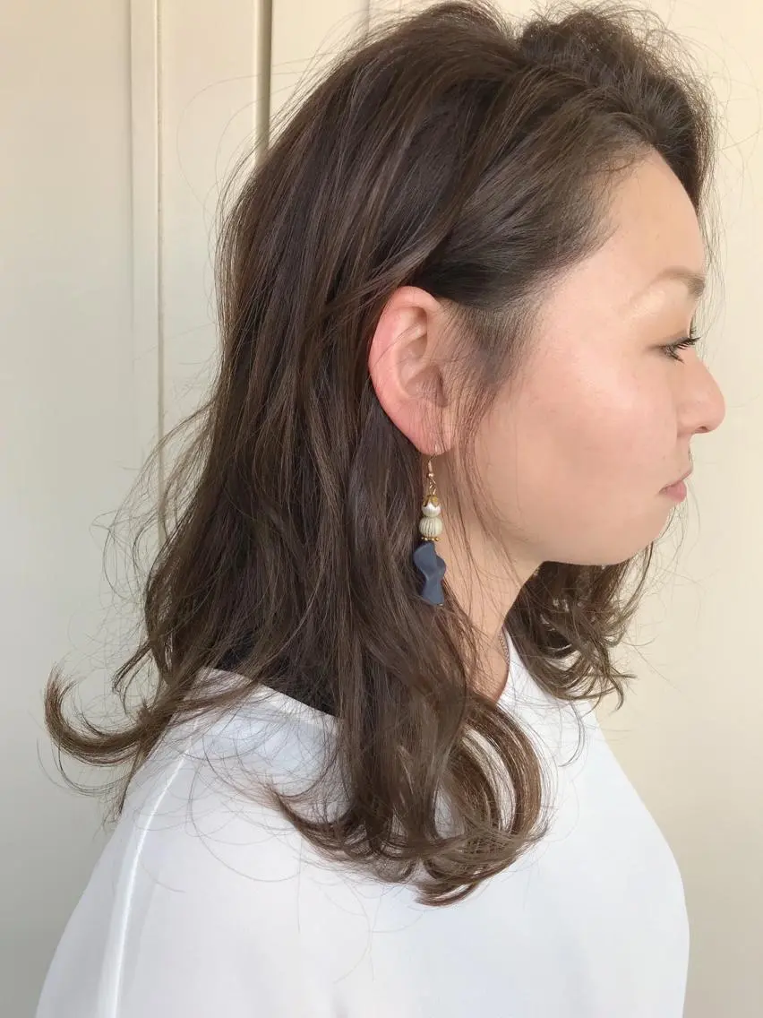 セミロング カラー ヘアアレンジ 【体験】韓国 メイク&ヘア天神のヘアスタイル