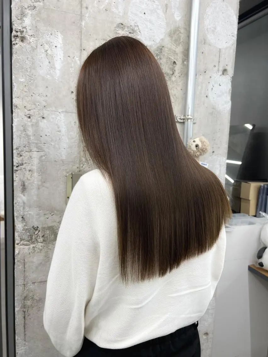 ミディアム カラー パーマ ヘアアレンジ アディクシーカラー ベージュカラー ブリーチ ケアカラー 透明感カラー カット トリートメント ヘアケア特化型サロン newi 梅田のヘアスタイル