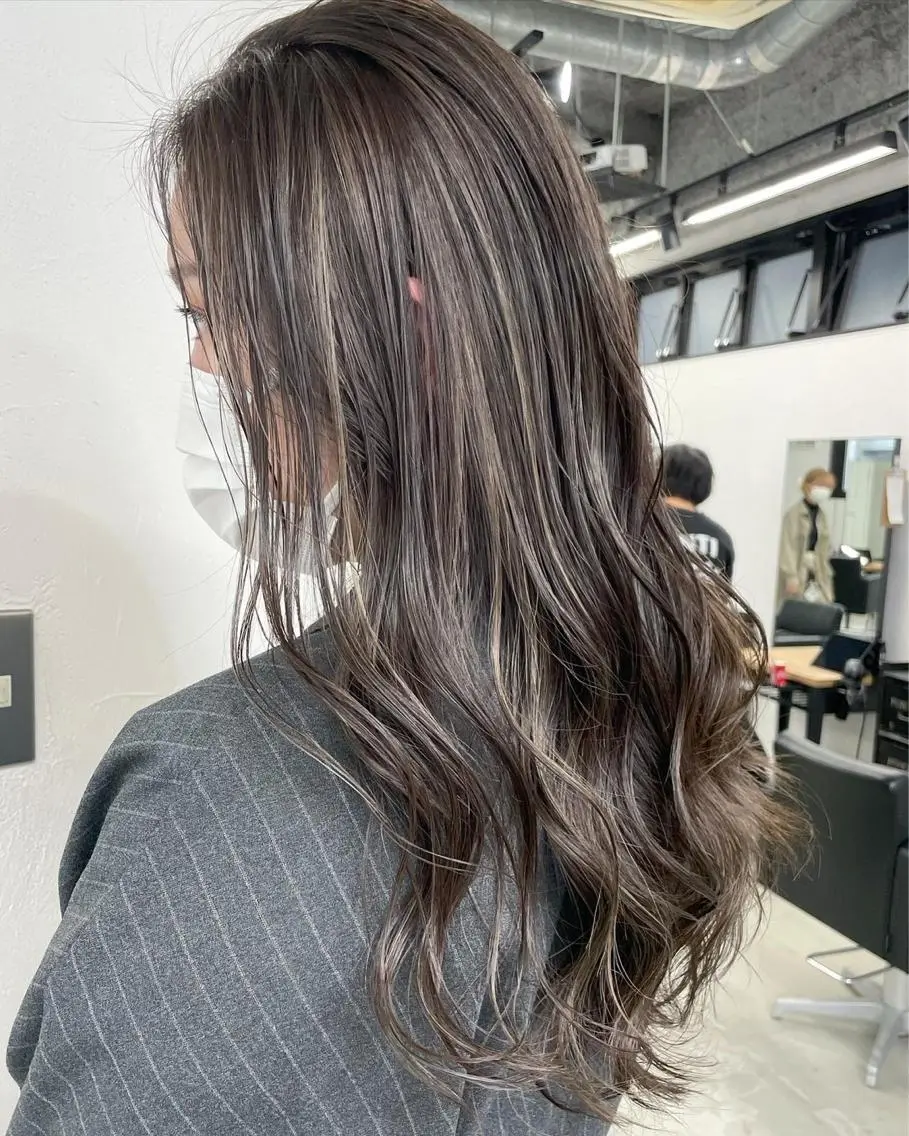 ロング カラー ハイライトカラー ハイライト 🧸艶々韓国ヘア 🧁mizunaのヘアスタイル