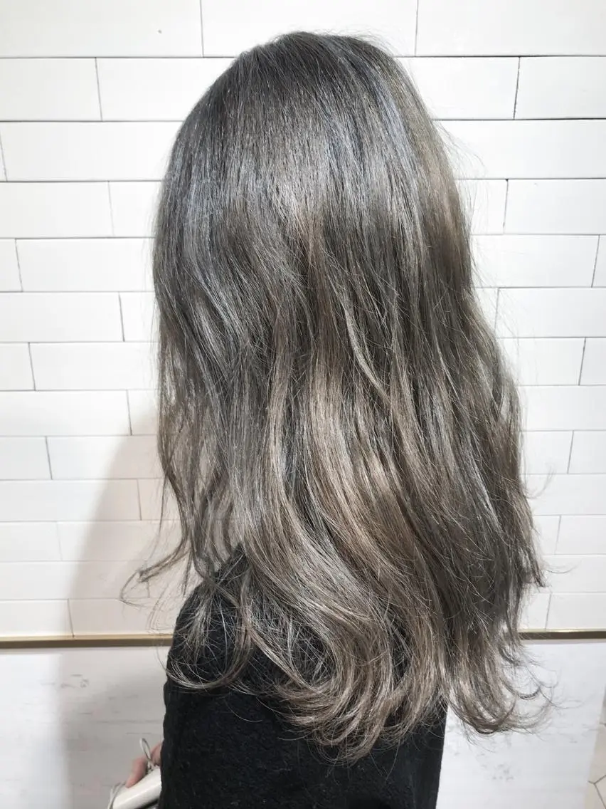 セミロング カラー グレージュ 外国人風カラー ヘアカラー トリートメント 🧡ショートの達人 🧡SHOのヘアスタイル