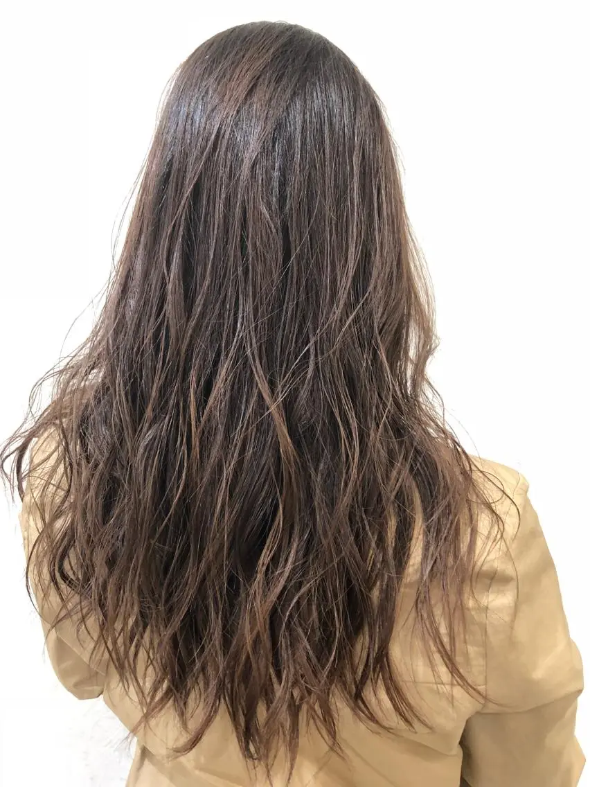 ロング カラー 樋渡 侑希のヘアスタイル
