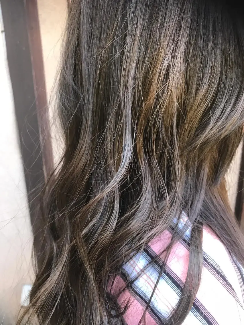 セミロング カラー イルミナカラー vato バトのヘアスタイル
