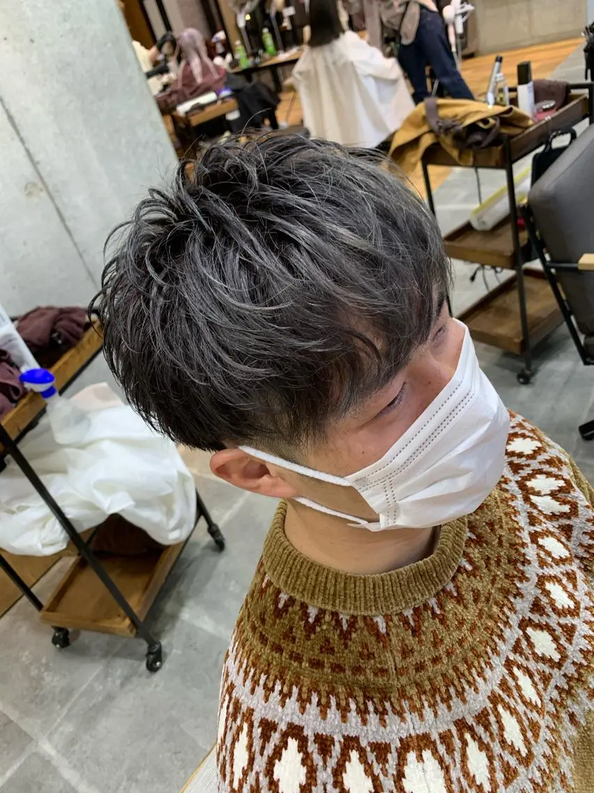 ショート カラー メンズ カット ヘアカラー トリートメント 天野 開のヘアスタイル