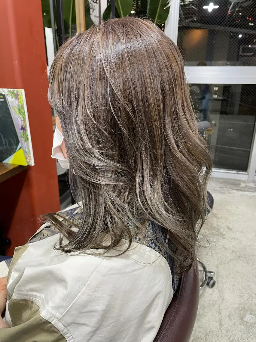 ミディアム 藤本 夢@yummekunのヘアスタイル