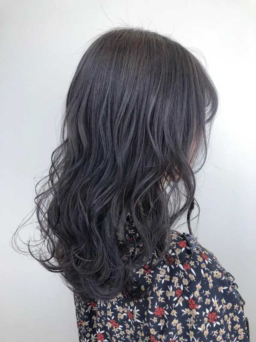 セミロング カラー ブリーチ ブルーカラー ブルーラベンダー ラベンダーカラー 【透明感、艶髪】西村 有司のヘアスタイル