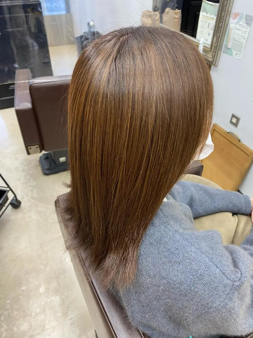 セミロング カラー 産休の為お休みです! 小島凜のヘアスタイル