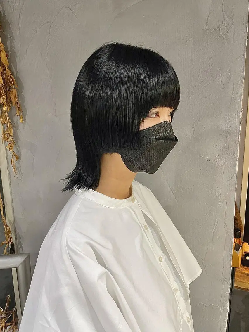 ミディアム ワイドバング ウルフカット ウルフ レイヤー パーマ🪐MANAのヘアスタイル