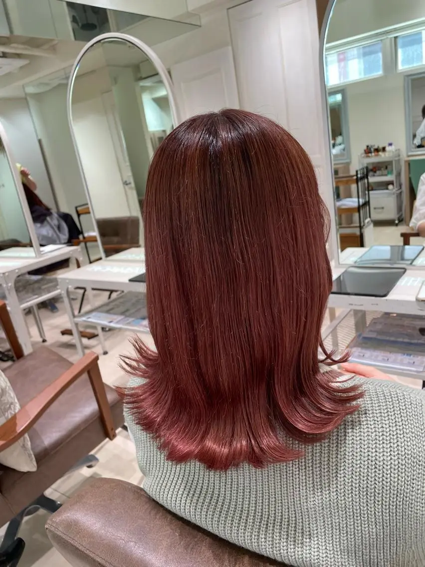 ミディアム ヘアカラー トリートメント 艶カラー🩵中久保 舞優🩵のヘアスタイル
