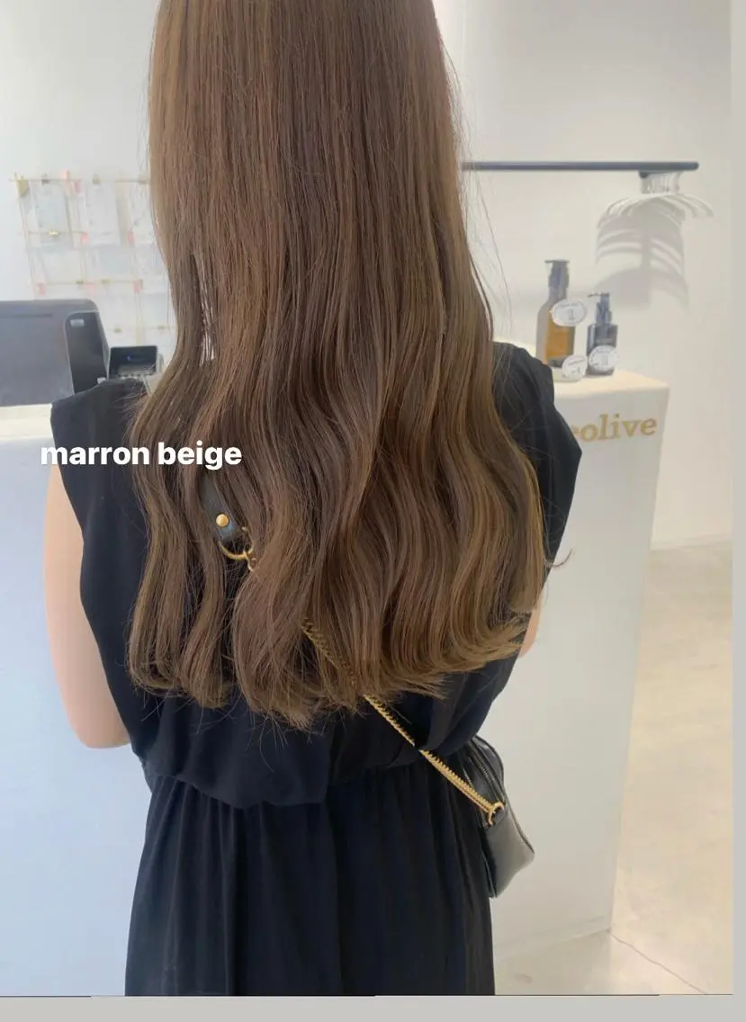 ロング カラー ベージュカラー カット ヘアカラー トリートメント ブリーチなしWカラー ／レイヤー🎀マリノのヘアスタイル