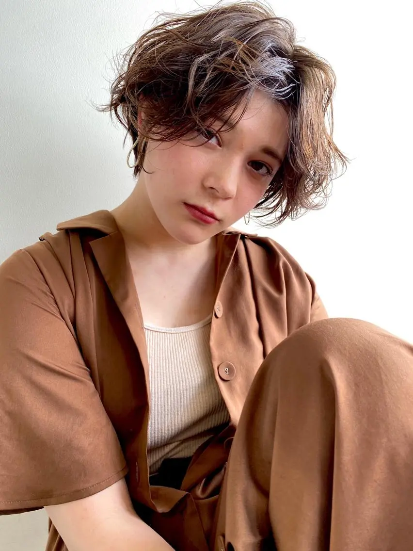 ショート カラー レイヤー/似合わせ TAKUYAのヘアスタイル