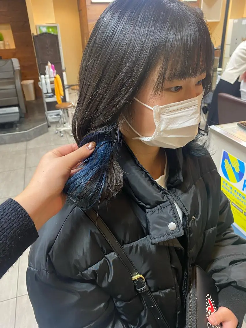 ミディアム カラー パーマ ヘアアレンジ ネイル マツエク・マツパ アイブロウ ヘアカラー 川上 麻梨阿のヘアスタイル