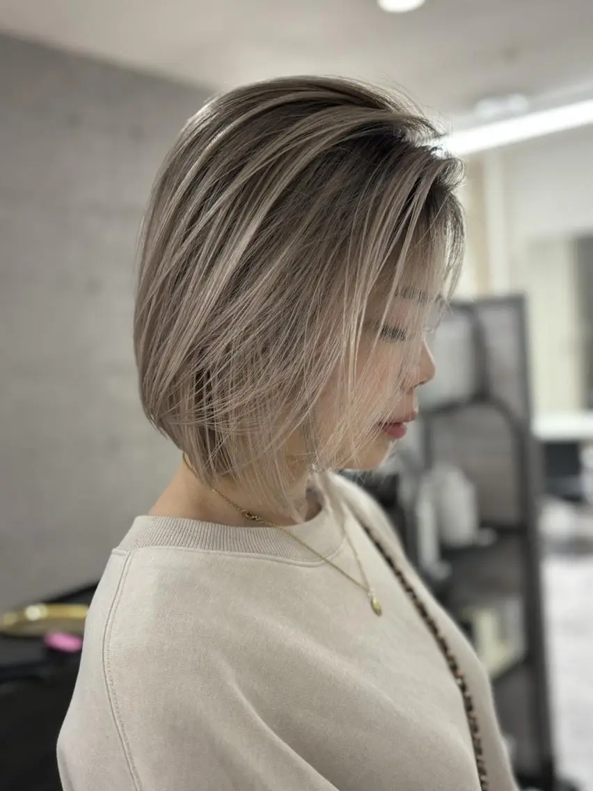 カラー セミロング バレイヤージュ ブリーチ グラデーションカラー レイヤーカット カット ヘアカラー トリートメント shota/ブリーチ ハイトーン/レイヤーのヘアスタイル