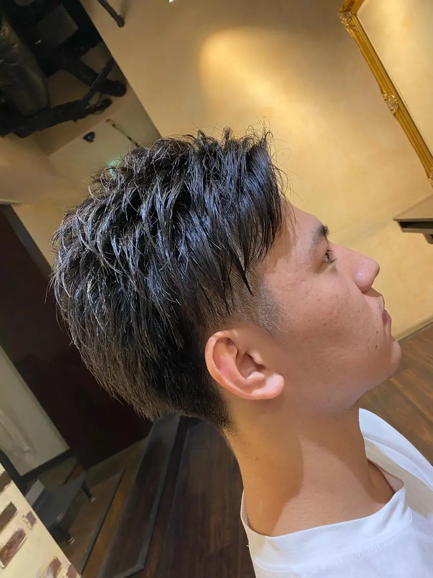 メンズ アップバング 大阪メンズヘアのプロ 高橋 直希のヘアスタイル