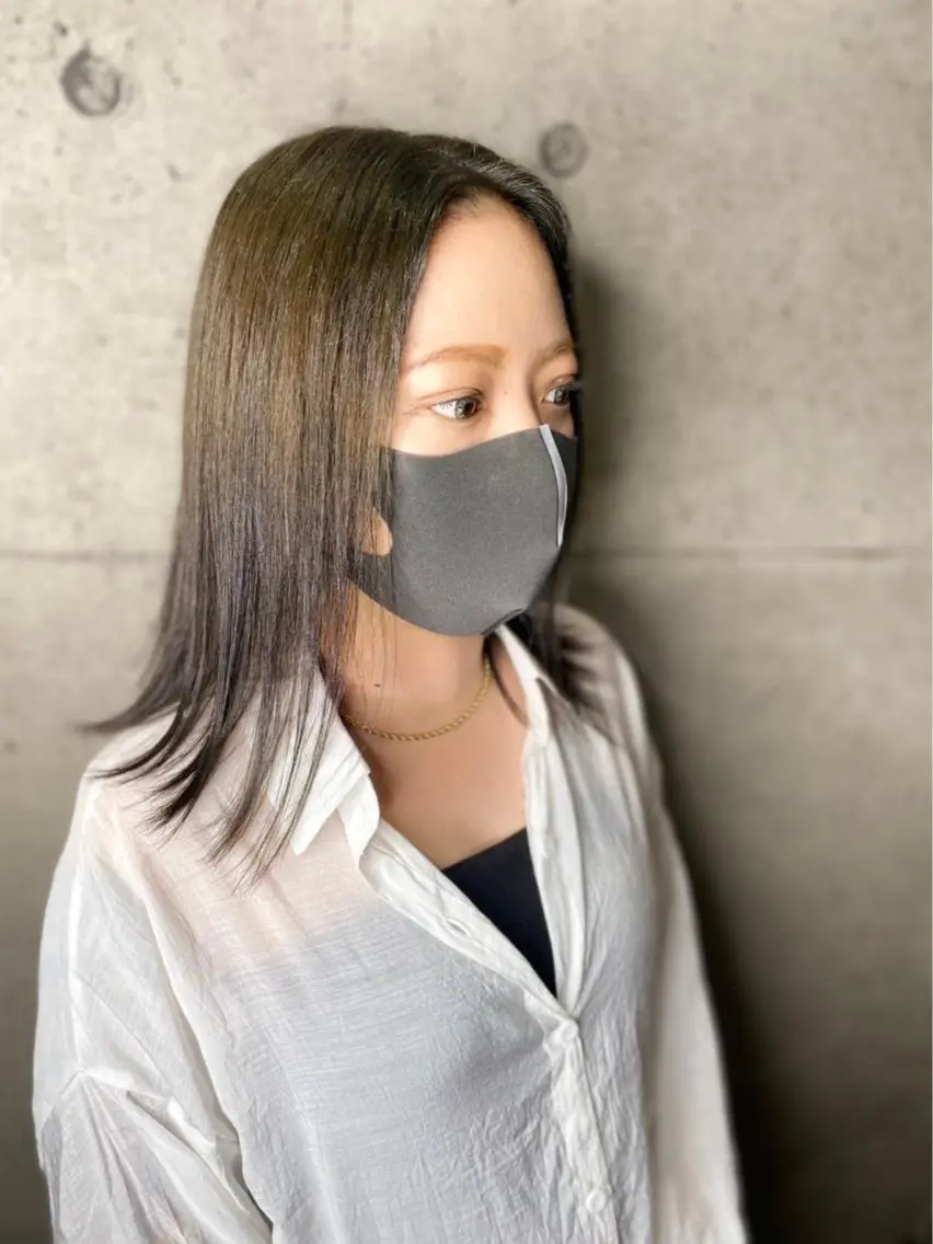 セミロング カラー アッシュ オリーブアッシュ SLIME Seiのヘアスタイル