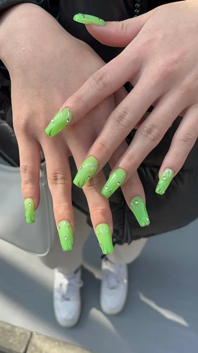 ネイル ハンドネイル IROHA Nail 矢掛萌子のネイルデザイン